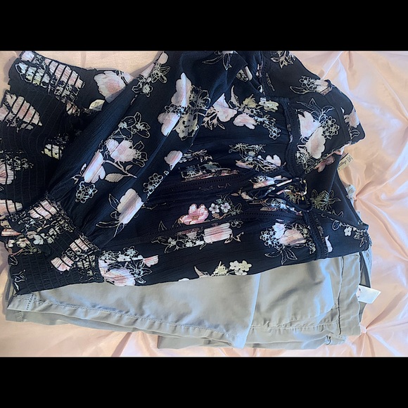 Top - Picture 7 of 11